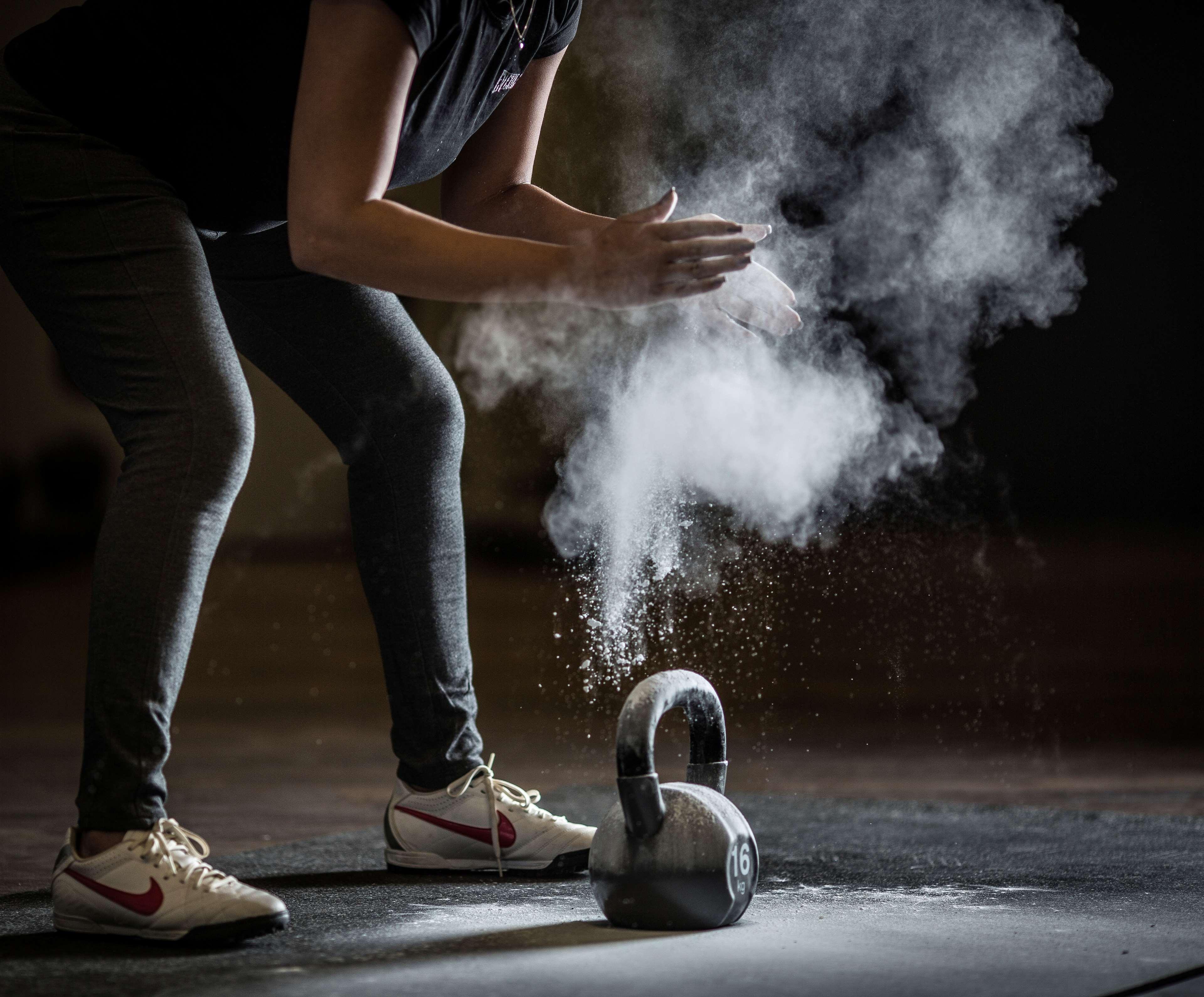 开罗凯宾斯基御美心皇宫酒店 外观 照片 Athlete applying magnesium powder