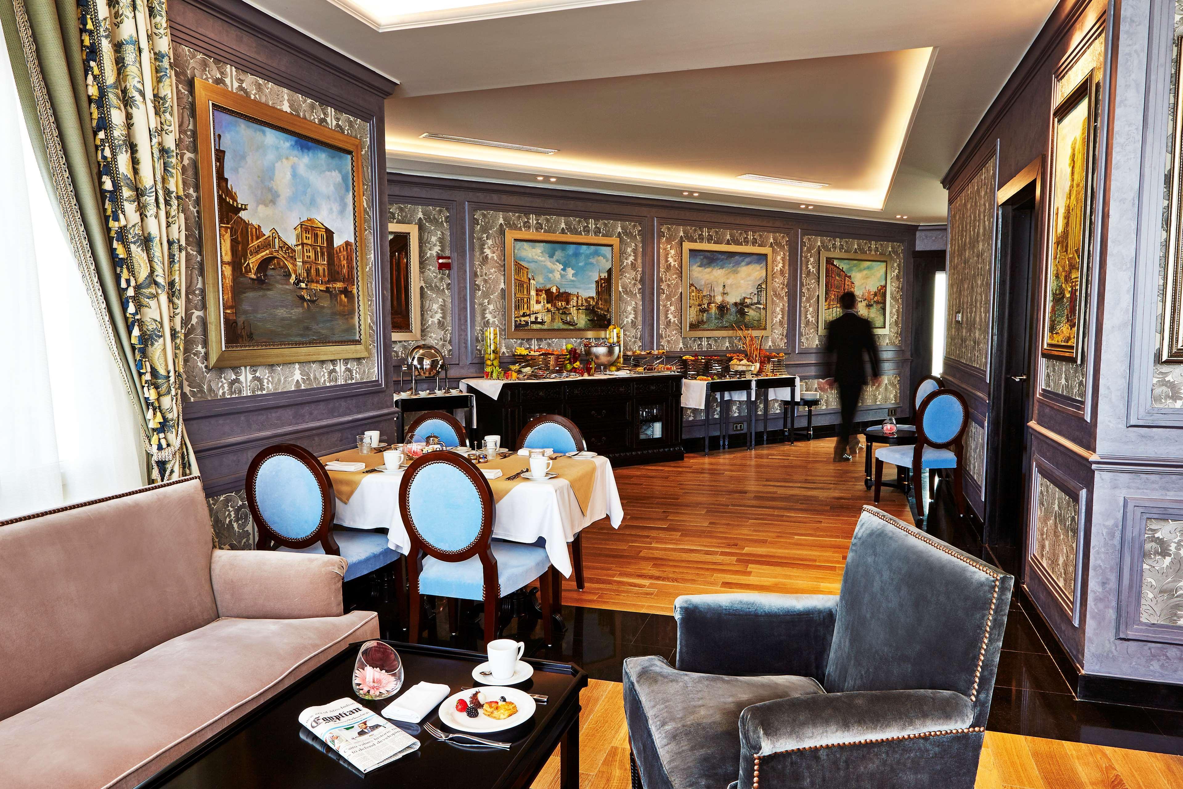 开罗凯宾斯基御美心皇宫酒店 外观 照片 The Club Lounge at the airport