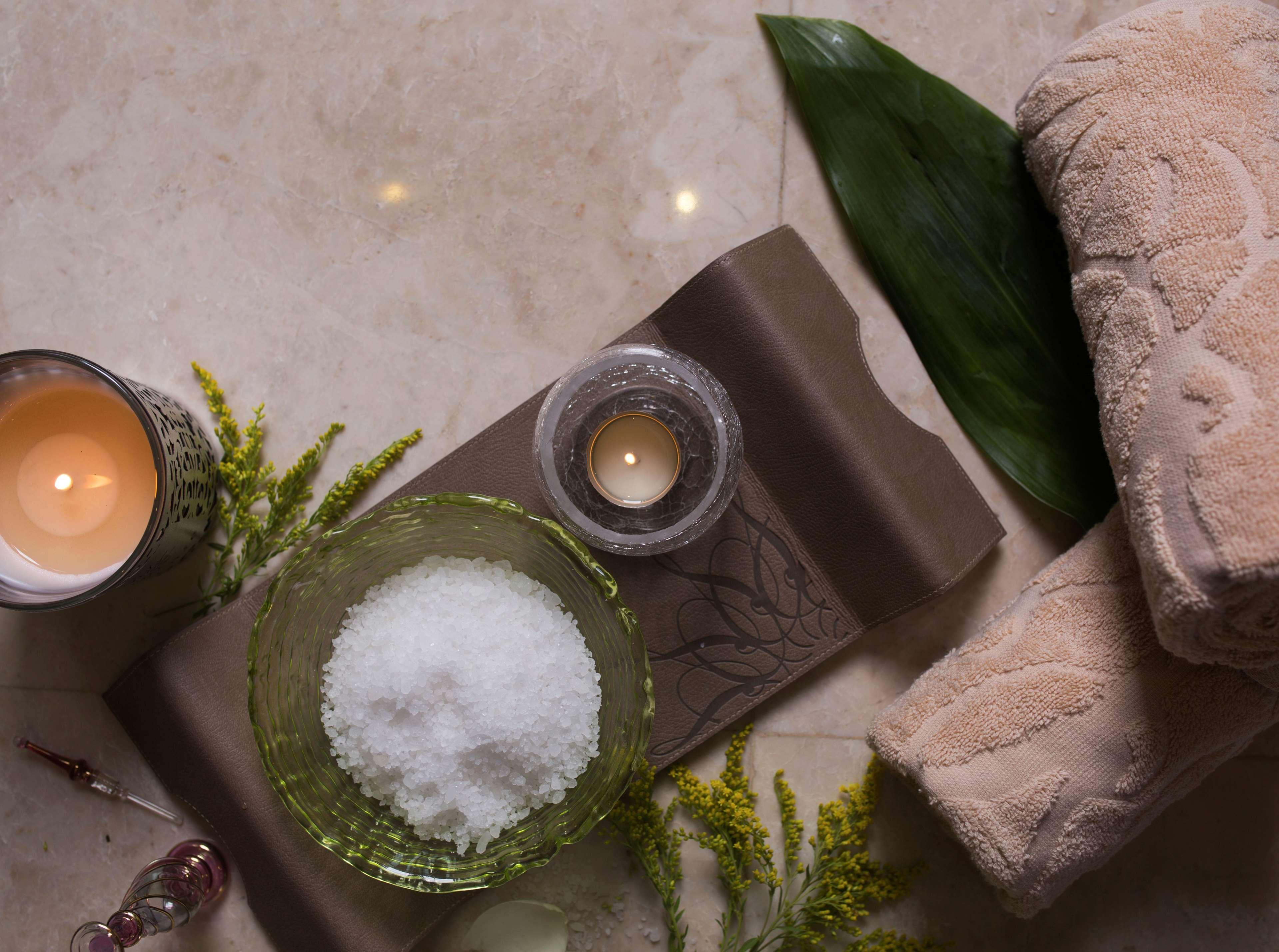 开罗凯宾斯基御美心皇宫酒店 外观 照片 A spa treatment