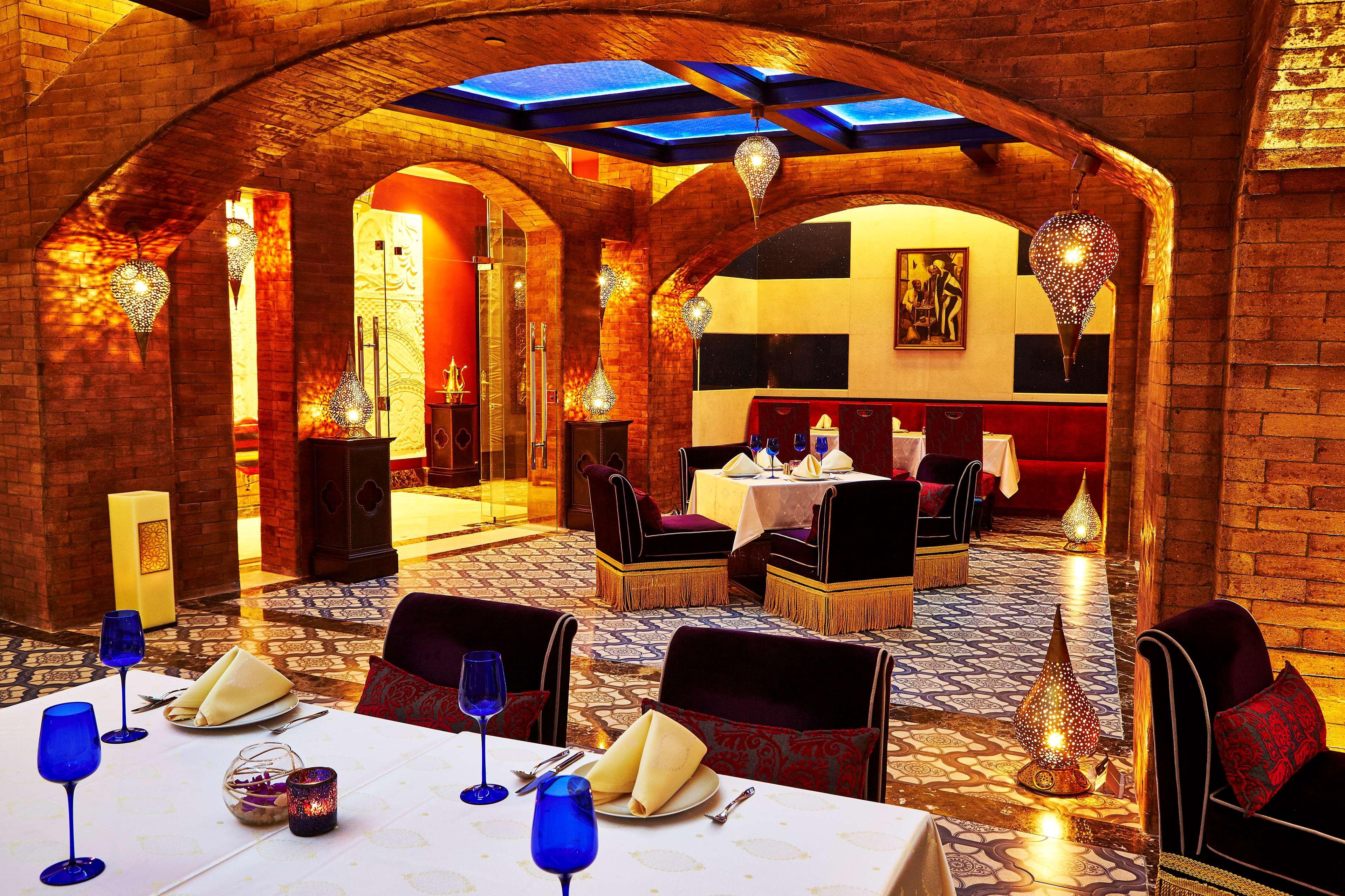 开罗凯宾斯基御美心皇宫酒店 外观 照片 The restaurant
