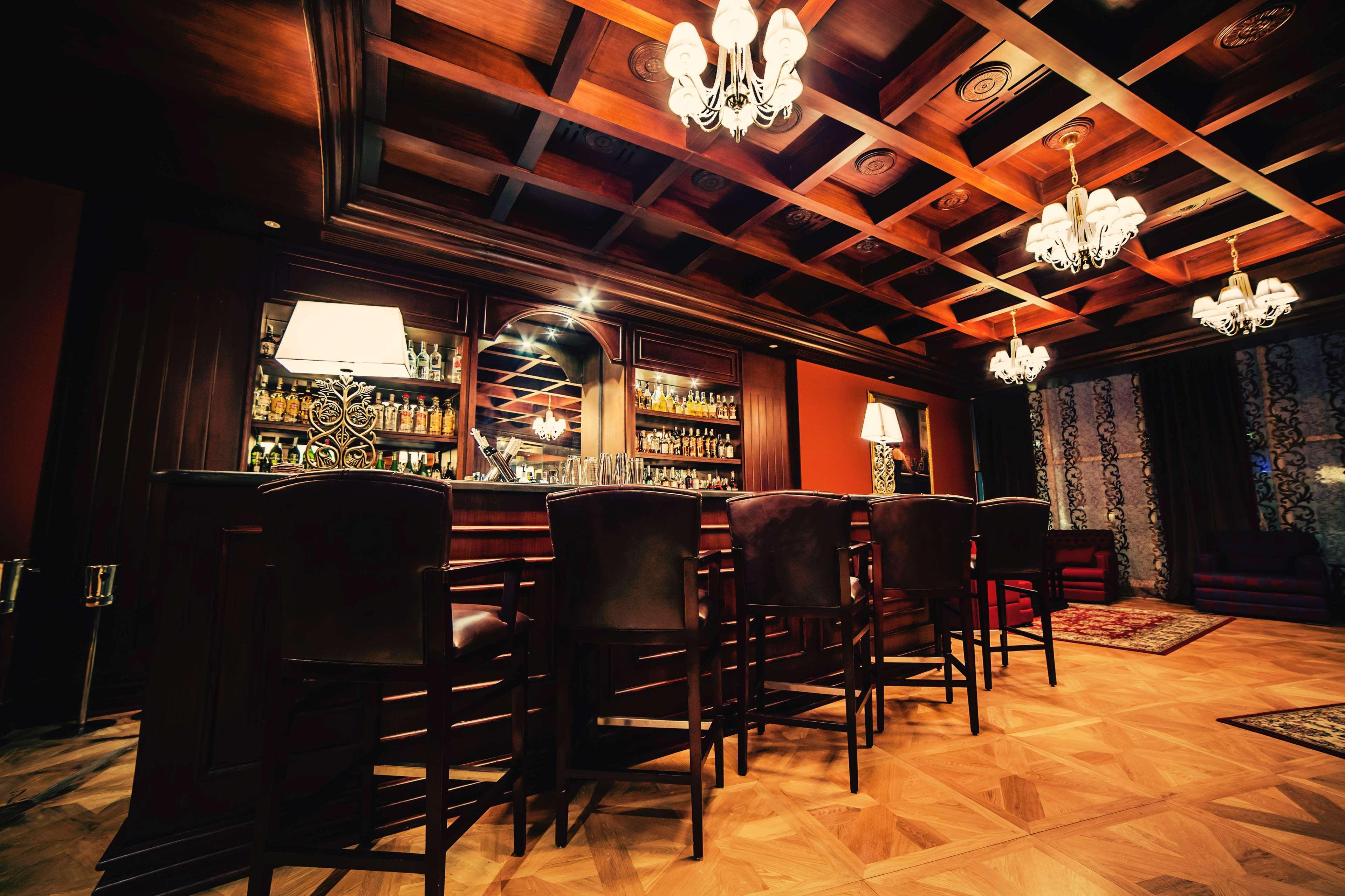 开罗凯宾斯基御美心皇宫酒店 外观 照片 The bar at the 21 Club